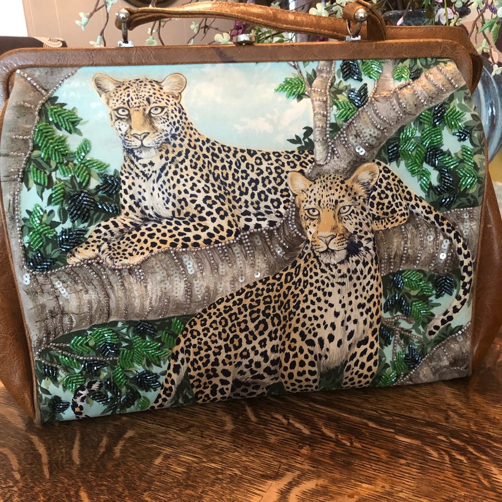 Isabella Fiore vintage hand bag …. 13” by 10”